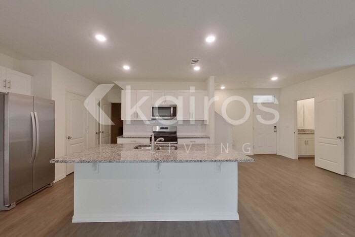 32009 Katelin Cir - Photo 7 of 33