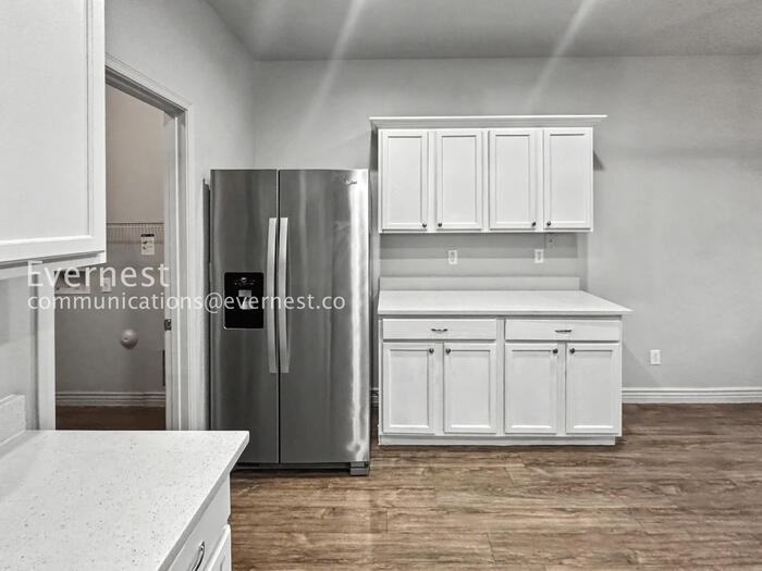 2210 N 91st Ln - Photo 6 of 30