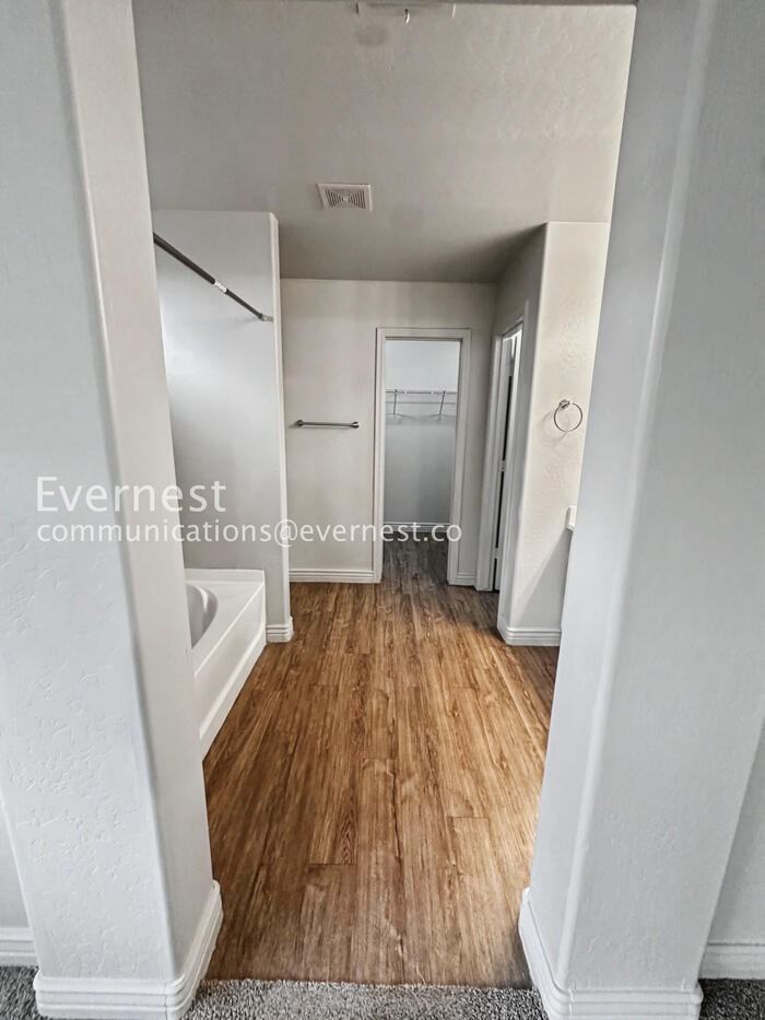 2210 N 91st Ln - Photo 7 of 30