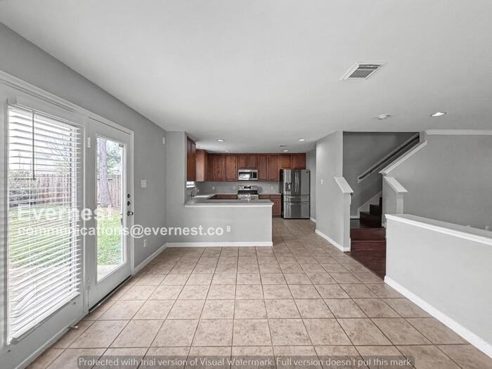 20730 Springlight Ln - Photo 4 of 18