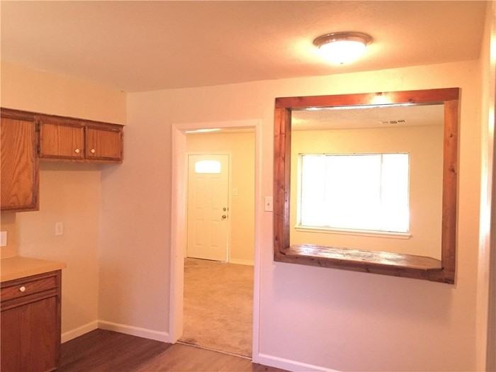 707 Jack St - Photo 6 of 18