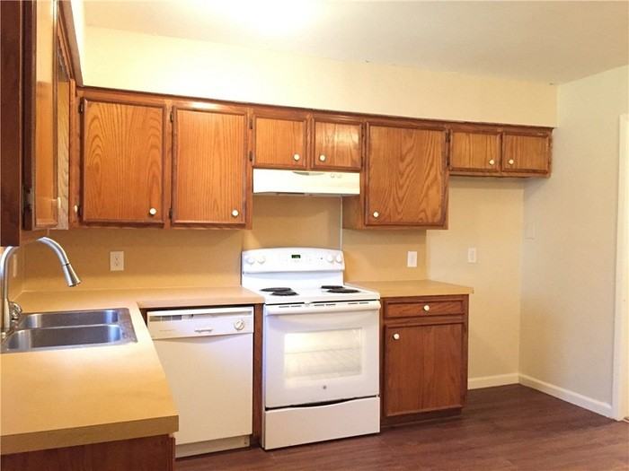 707 Jack St - Photo 7 of 18