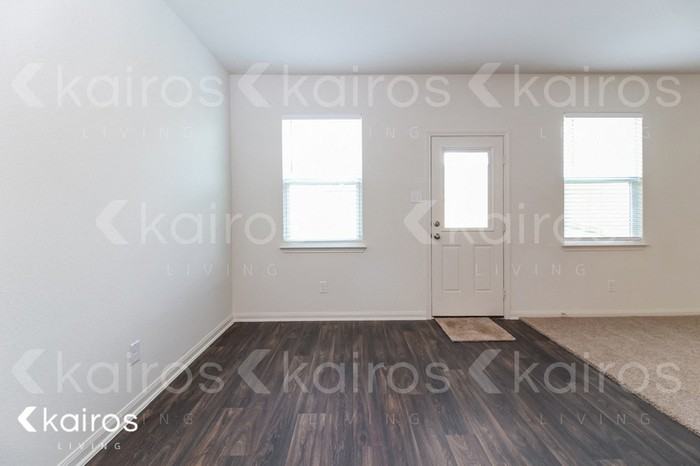 3974 Turtle Creek - Photo 4 of 17