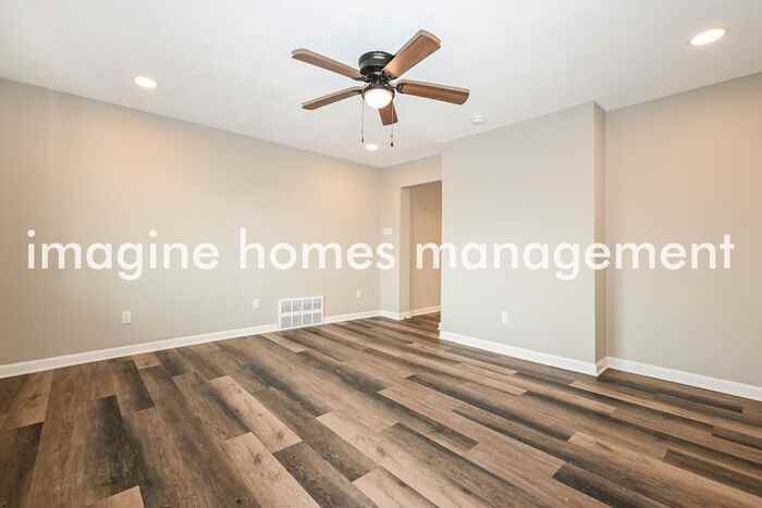 1335 Stowe Ave - Photo 5 of 20