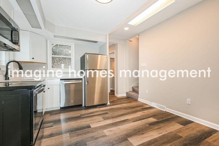 1335 Stowe Ave - Photo 6 of 20