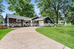 featured image of 230 Huntleigh Dr