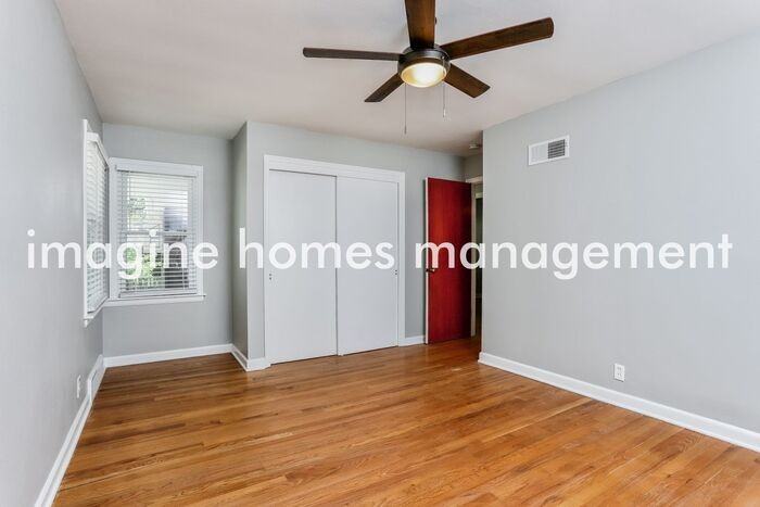 230 Huntleigh Dr - Photo 7 of 16