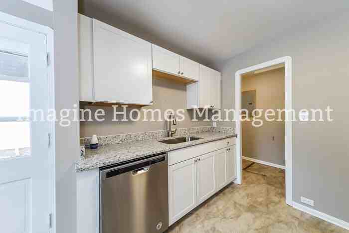 4338 W 229th St - Photo 4 of 11