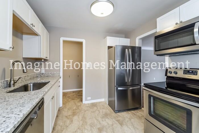 4338 W 229th St - Photo 5 of 11