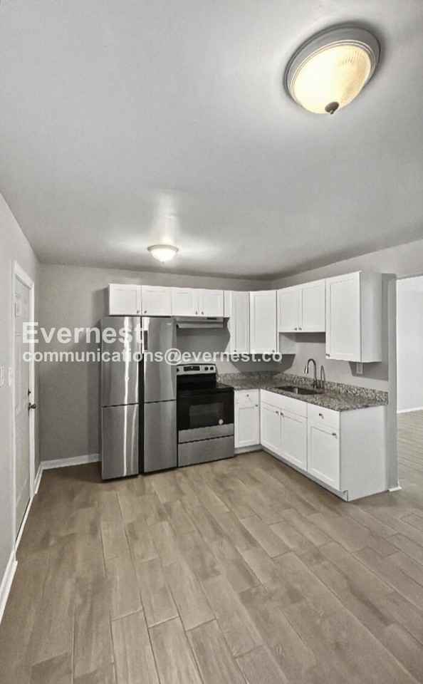 1319 Minefee St - Photo 6 of 17