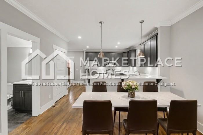 Bell St - Photo 5 of 23