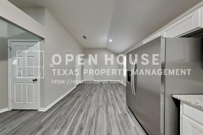 12234 Innisfall Cir - Photo 7 of 20