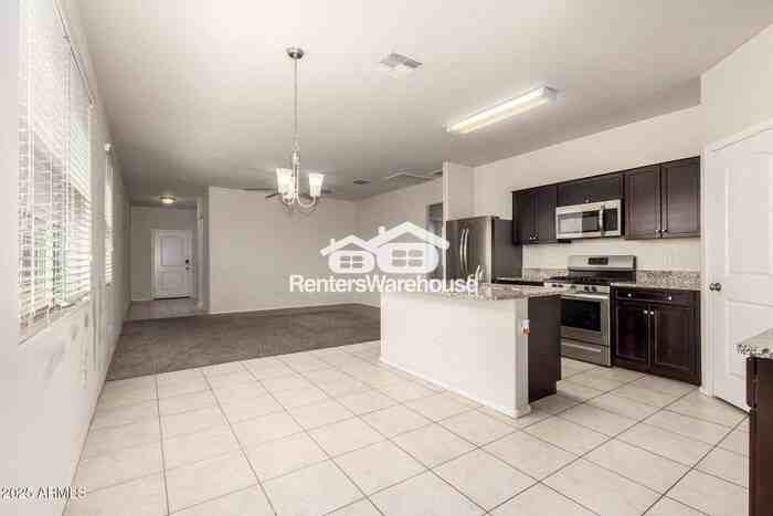 29235 W Clarendon Ave - Photo 4 of 18