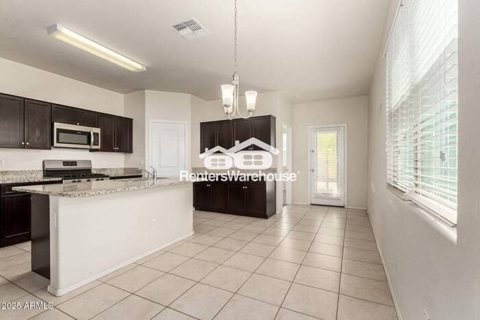 29235 W Clarendon Ave - Photo 5 of 18