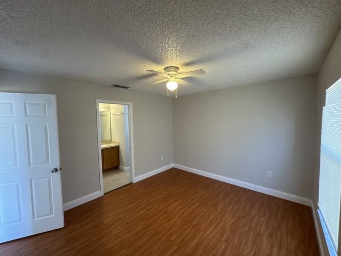 2960 Flynn St - Photo 7 of 12