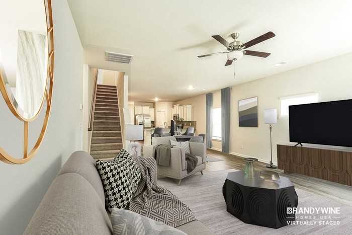 912 Hayston Way - Photo 6 of 43