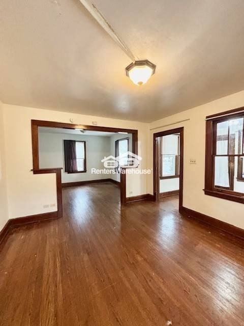 311 8th Ave S - Photo 2 of 18