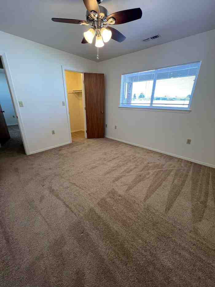 1291 Dakota Dr - Photo 5 of 6