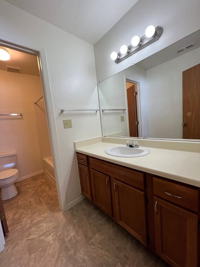 1291 Dakota Dr - Photo 6 of 6