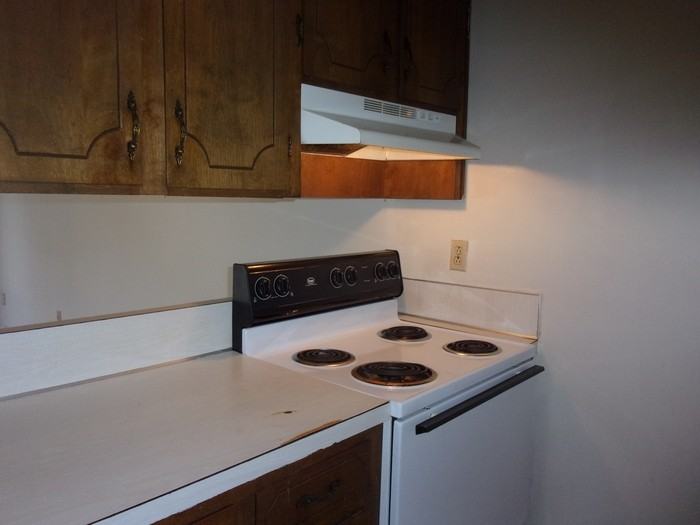 411 S Confederate Ave #2 - Photo 6 of 10