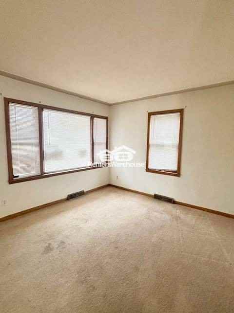 716 5th Ave Se - Photo 2 of 11