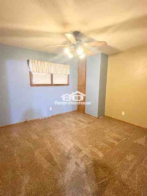 716 5th Ave Se - Photo 7 of 11