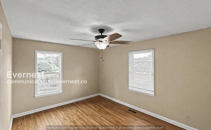 906 Mchann Dr - Photo 5 of 18