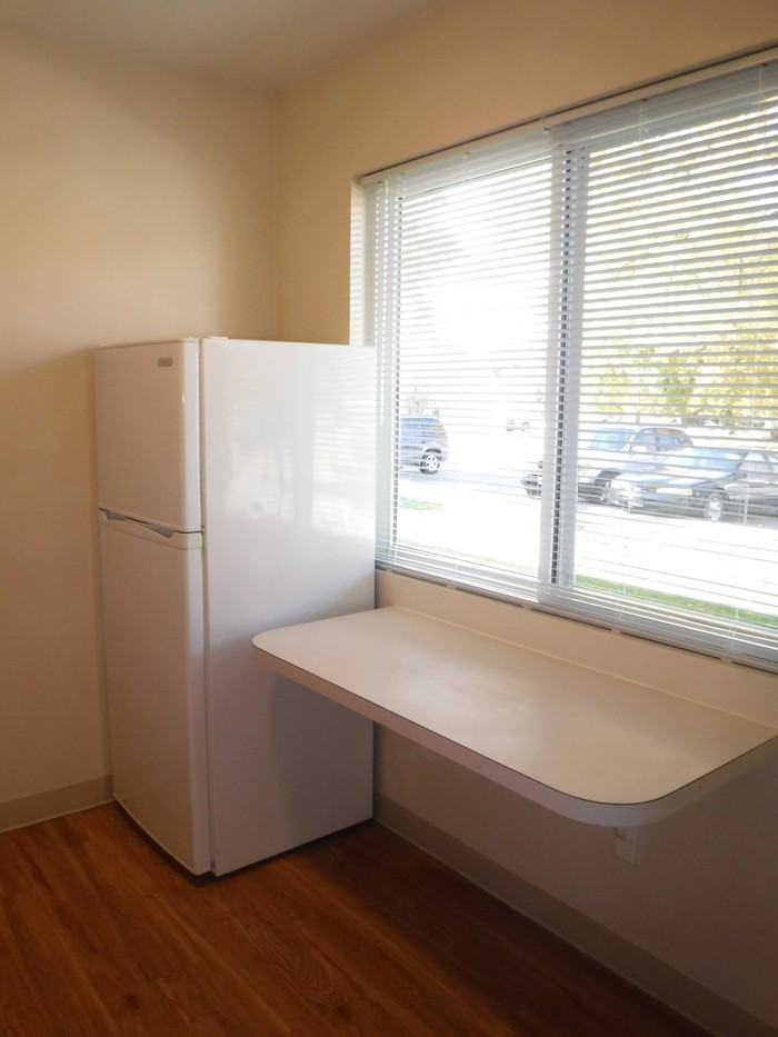 436 Ford St #201 - Photo 7 of 9