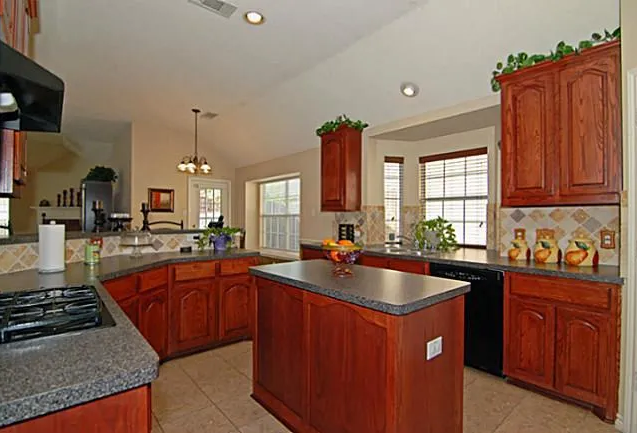 10374 Coach House Ln #NA - Photo 3 of 14