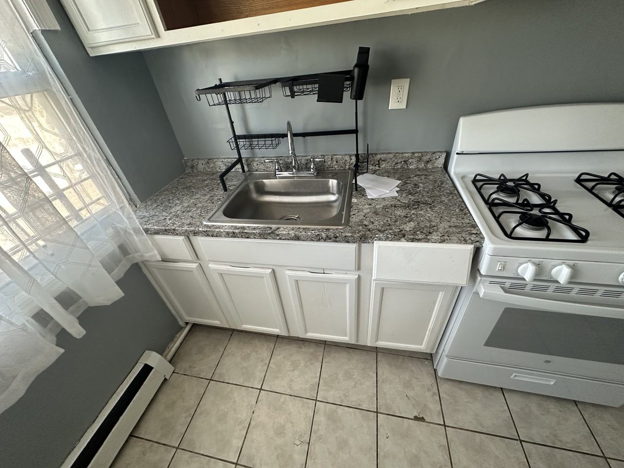 73 Mapes Ave #3 - Photo 5 of 6