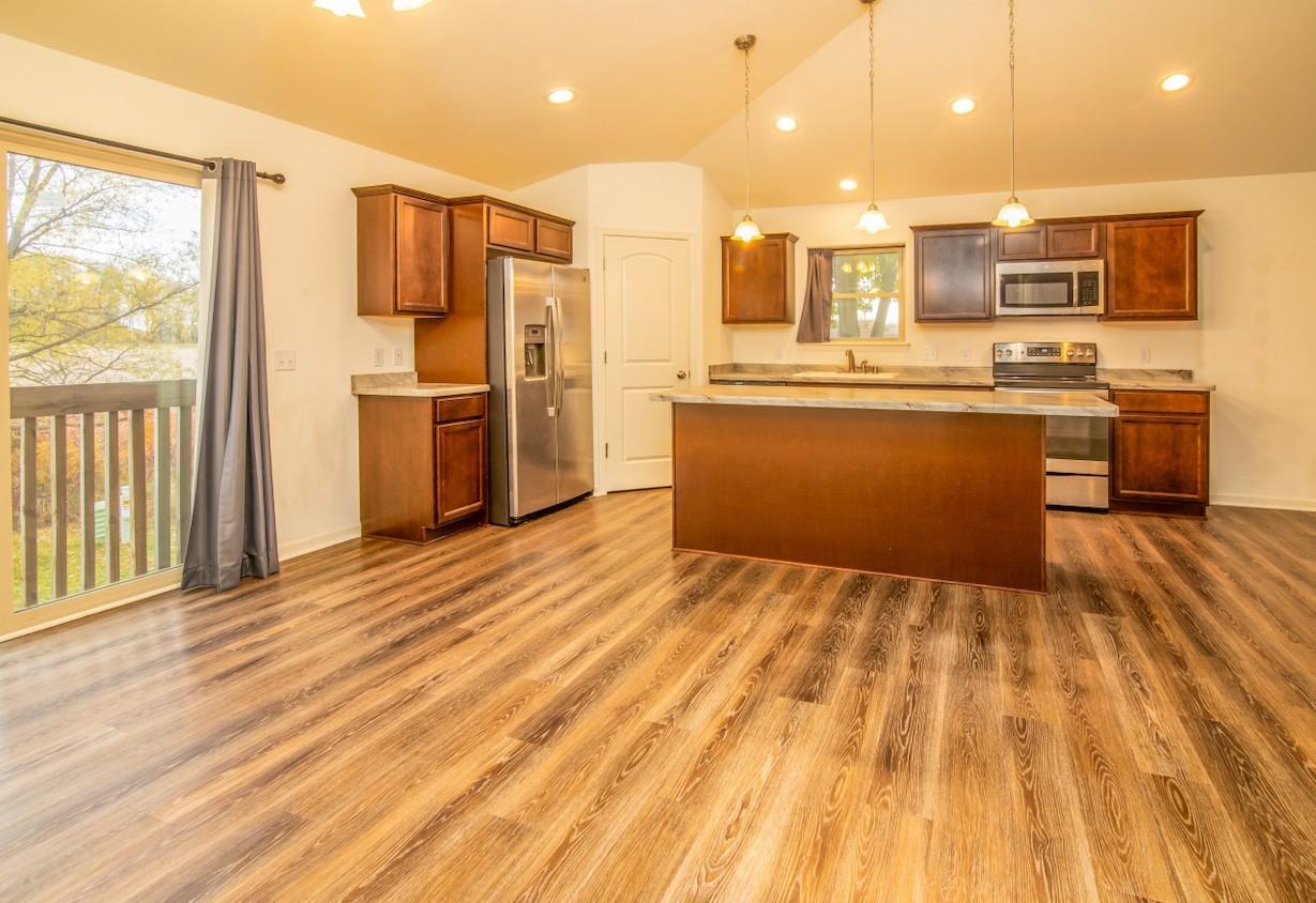 501 Cobblestone Way #NA - Photo 3 of 18