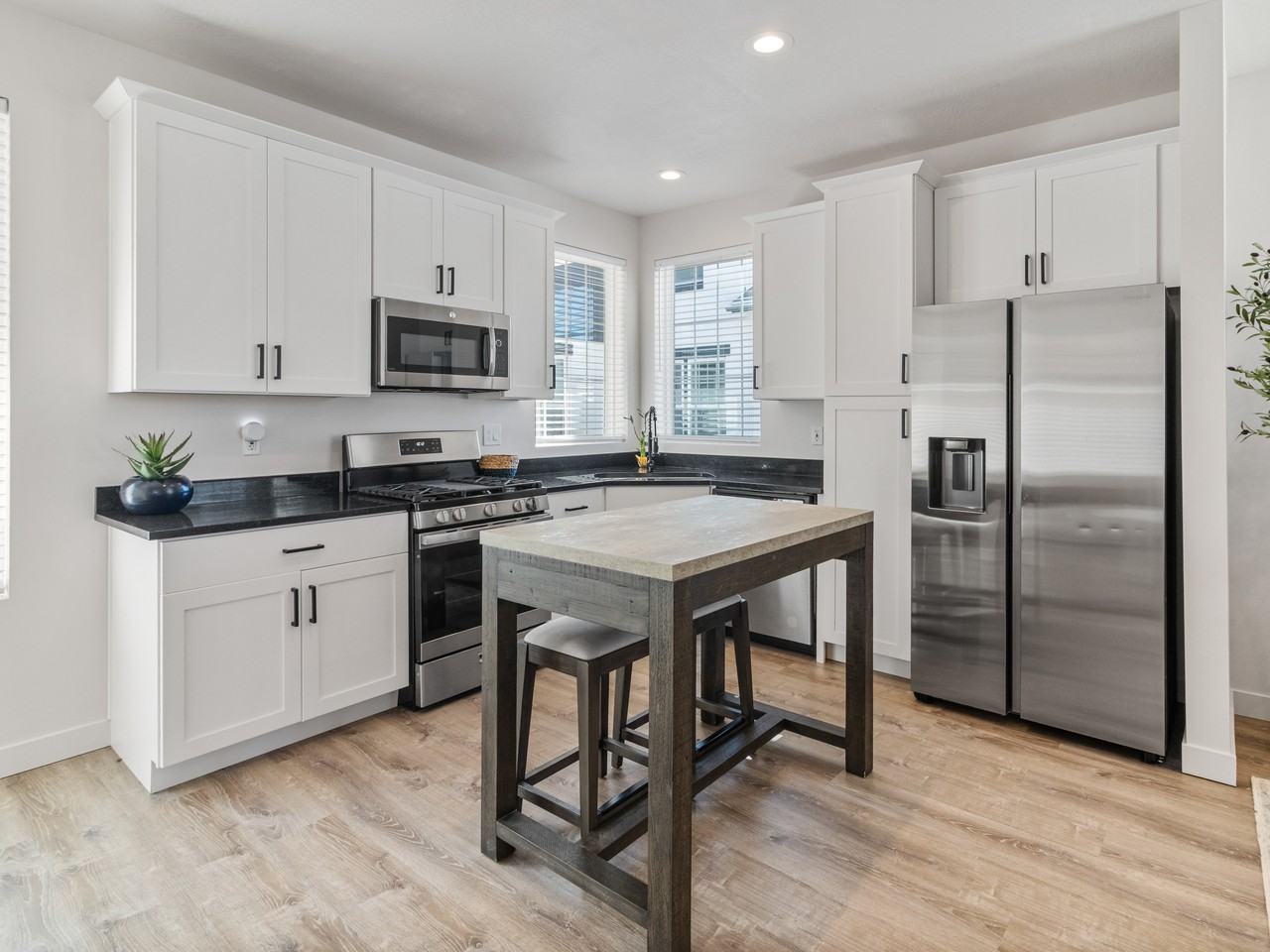 11393 S Watercourse Rd #001 - Photo 7 of 23