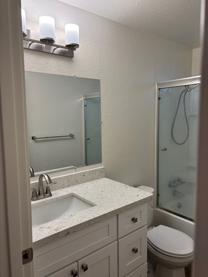 10428 29th St E #10428 - Photo 7 of 12