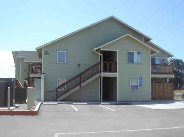 305 Union St #1E - Photo 2 of 8