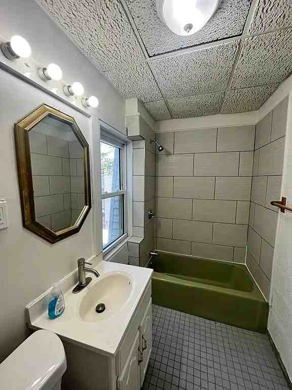 78 Falcon St #2 - Photo 2 of 12