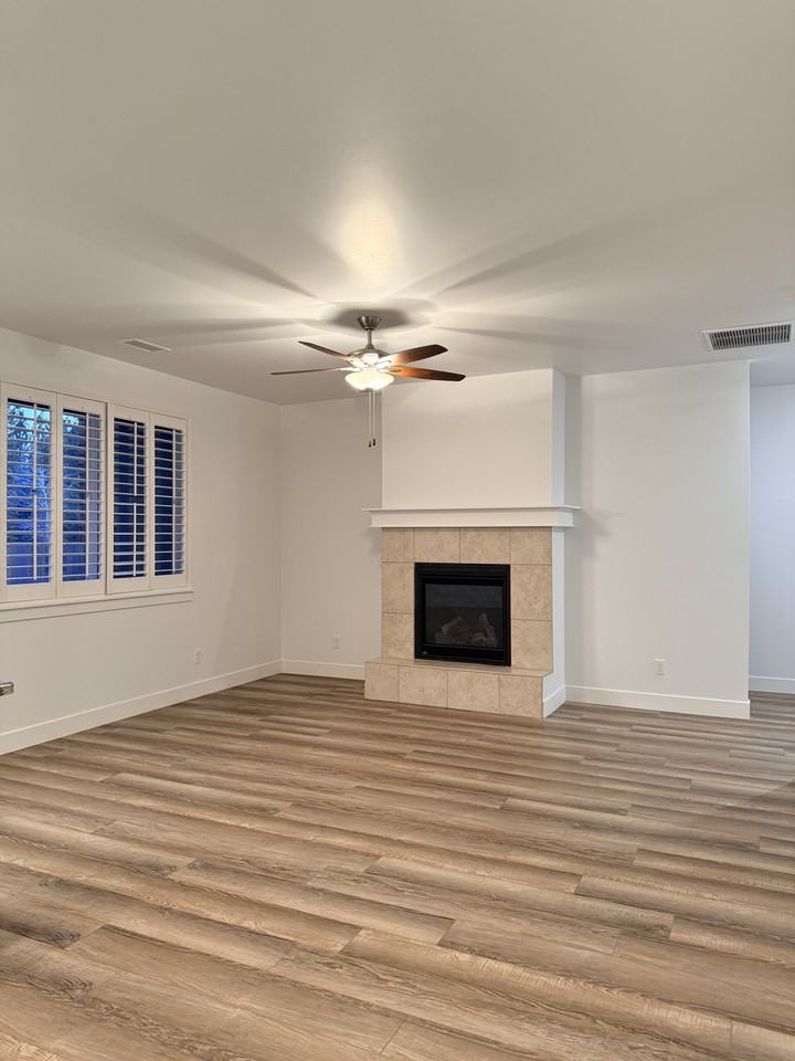 2933 W Putnam Dr #NA - Photo 2 of 12