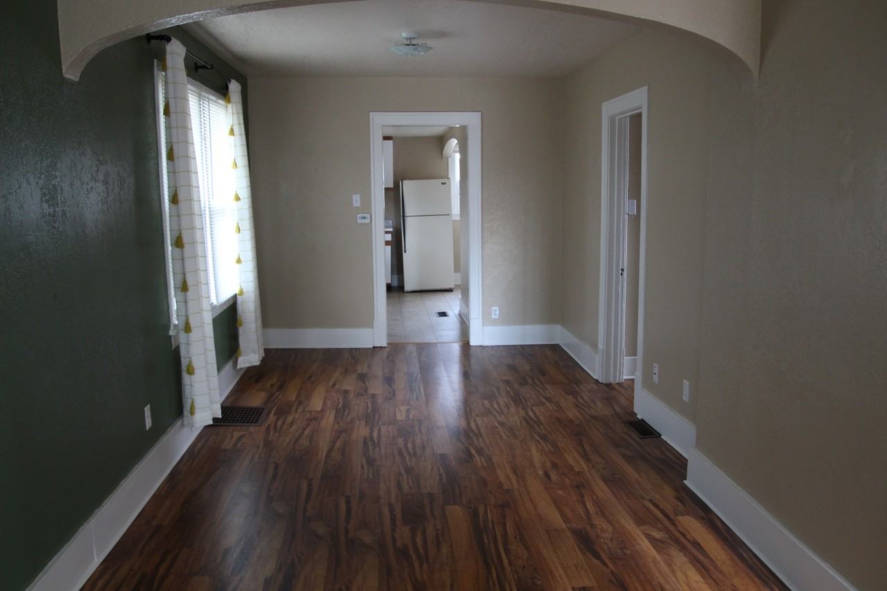 1749 S Poplar St #NA - Photo 7 of 7