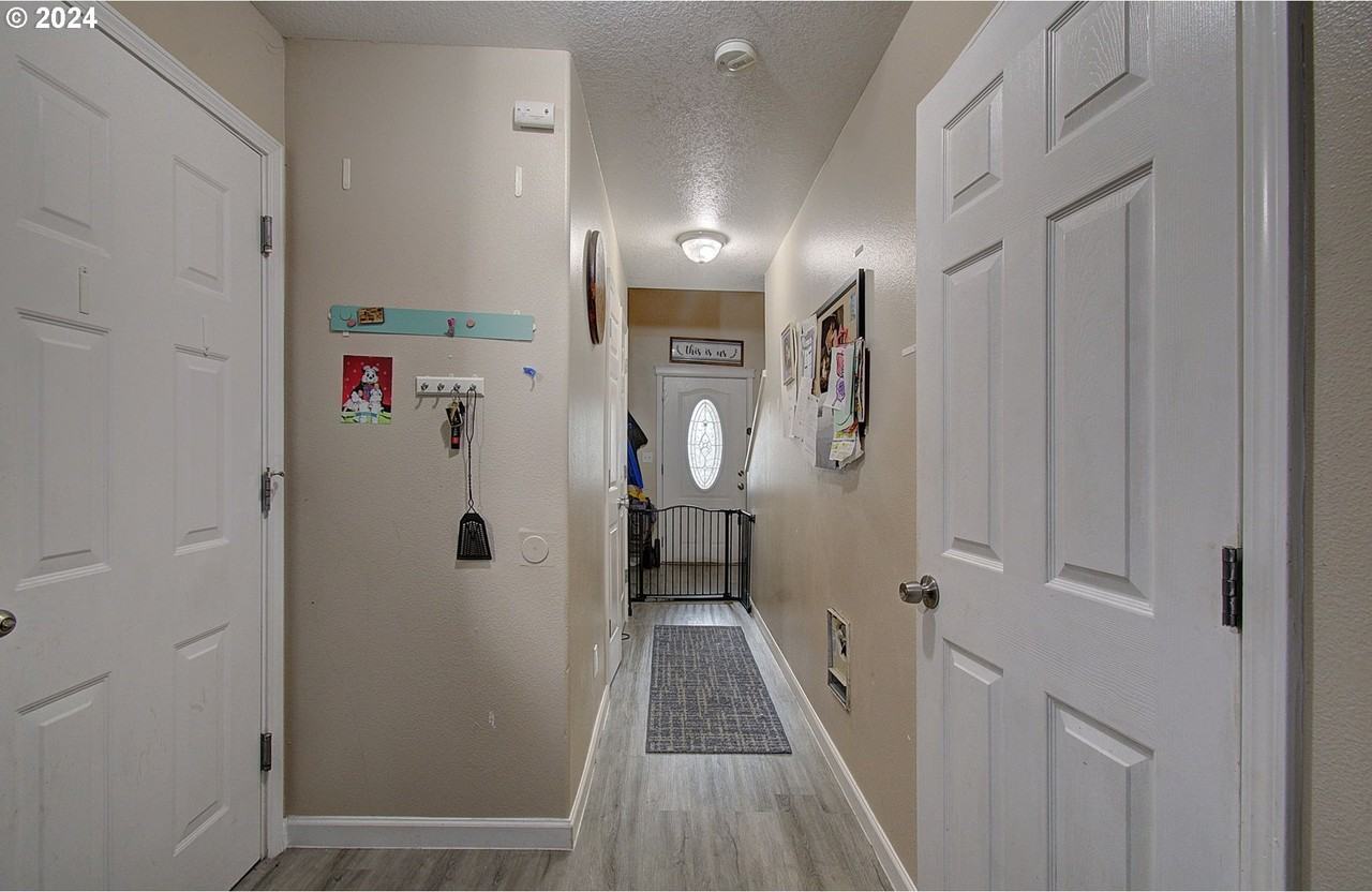 Ne Stapleton Rd #2012 - Photo 7 of 21