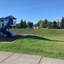 527 Trails End #1 - Photo 5 of 26