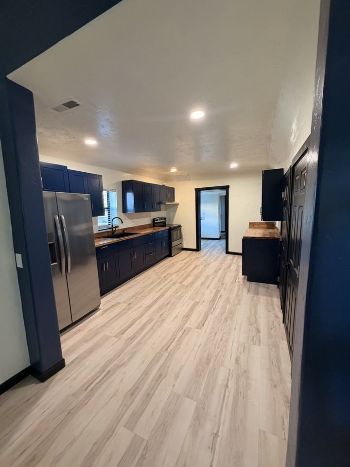 242 Pitkin Ave #NA - Photo 2 of 7