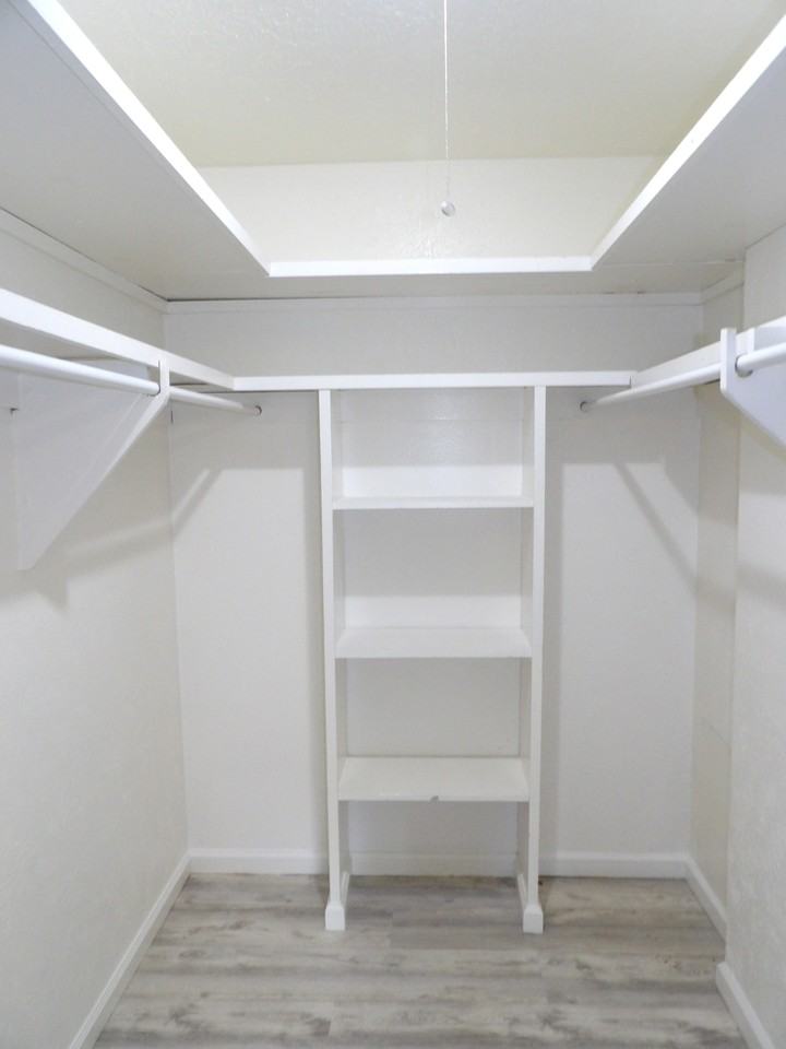 4411 Buena Vista St #5 - Photo 7 of 10