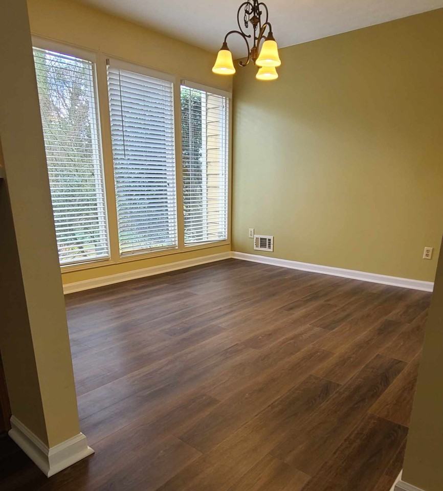 2228 N Woods Ct #NA - Photo 3 of 18