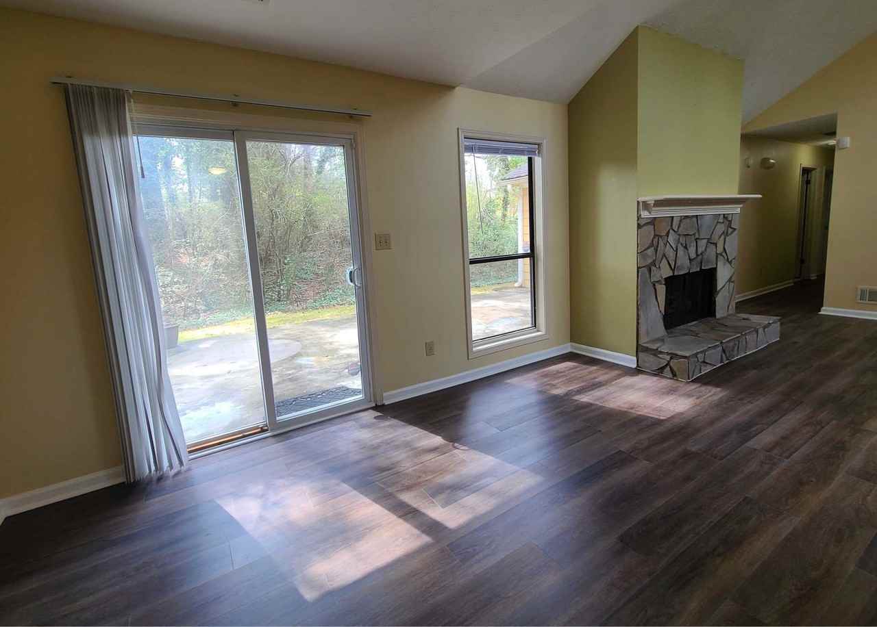 2228 N Woods Ct #NA - Photo 5 of 18