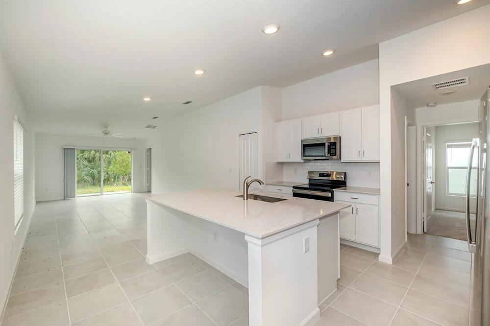 1470 Diablo Cir Sw #NA - Photo 3 of 7