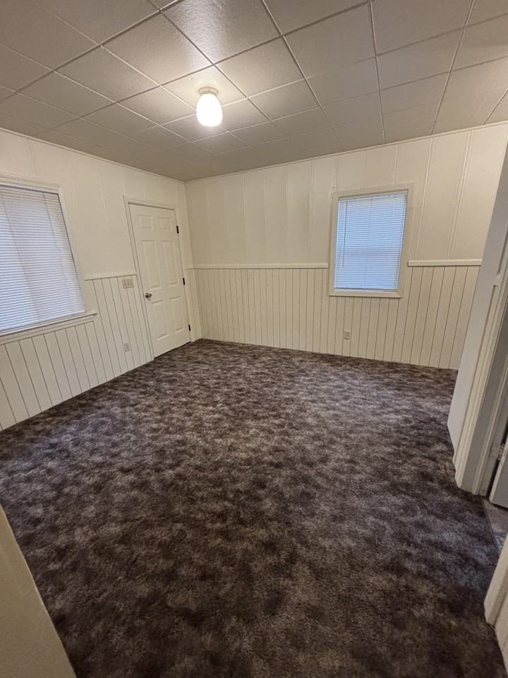 1918 Rogue River Hwy #1 - Photo 6 of 7