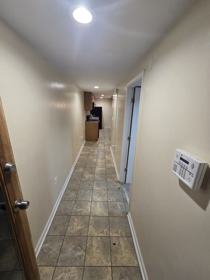 645 L St Ne - Photo 2 of 19