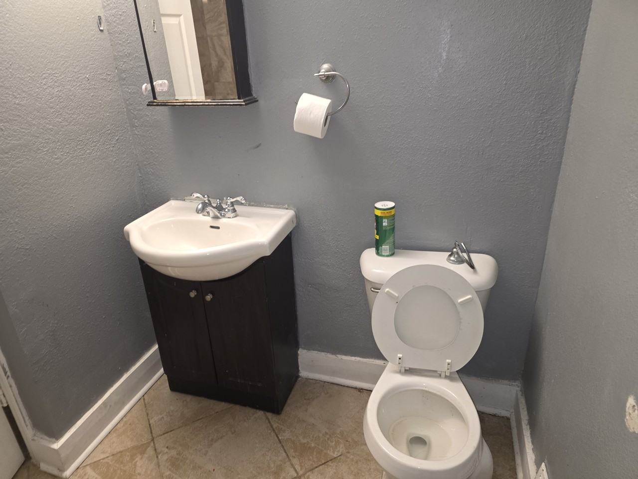 2435 N 15th St #1 - Photo 5 of 14