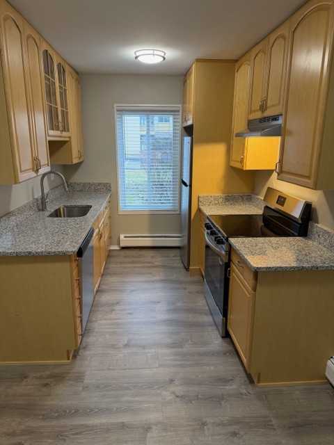 4109 Benjamin Ave #7 - Photo 3 of 10