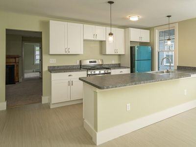 318 Pleasant St #1 - Photo 4 of 7