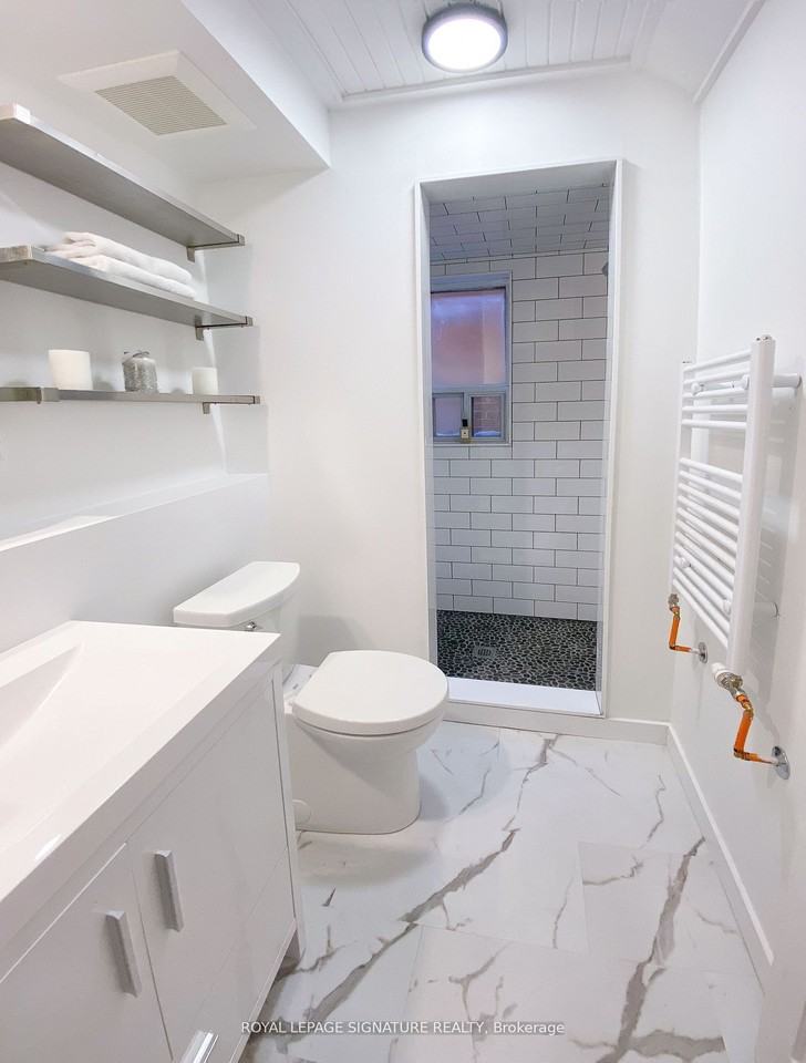 493 Saint Clarens Avenue - Photo 5 of 15